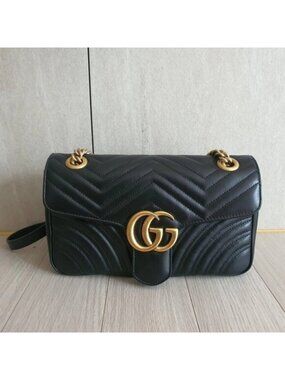 Gucci GG Marmont quilted black leather shoulder bag